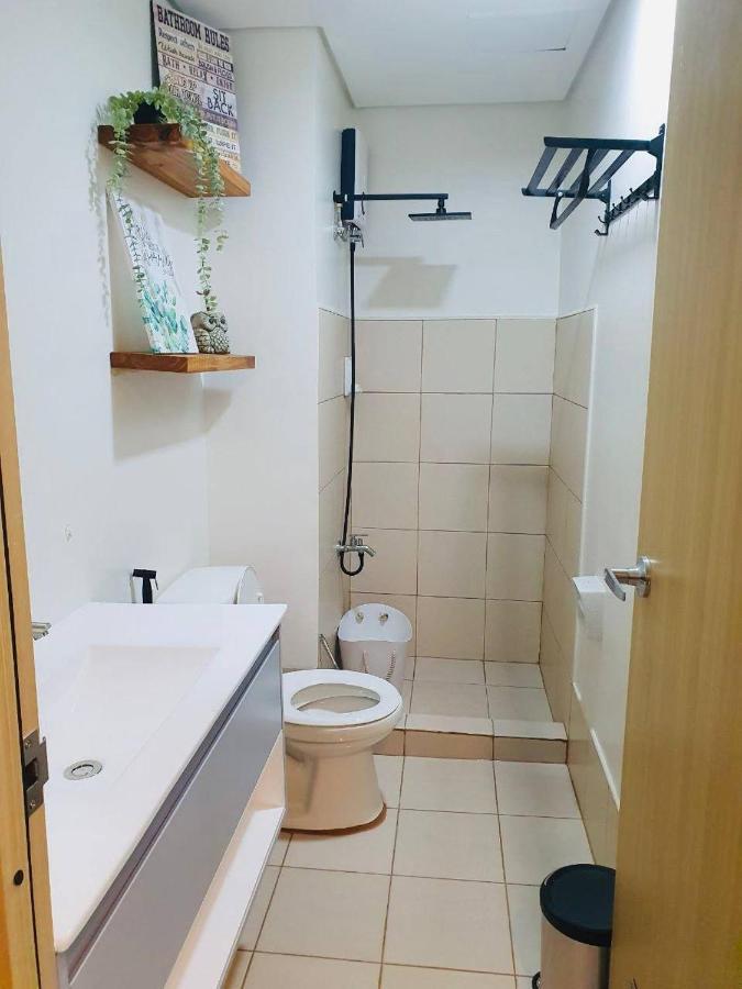 2 Bedroom Condo Vine Residences Quezon City With Pool Wifi Karaoke Board Games Netflix Eksteriør billede