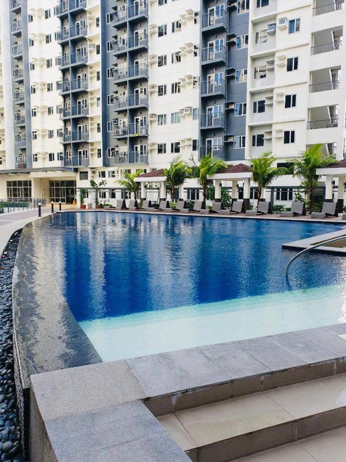 2 Bedroom Condo Vine Residences Quezon City With Pool Wifi Karaoke Board Games Netflix Eksteriør billede